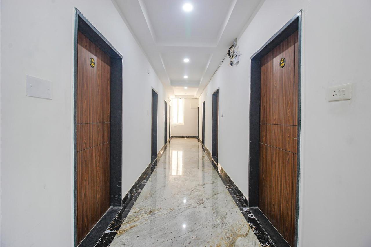 Fabhotel W Grand Suites - Nr Lanco Hills, Manikonda Haydarabad Dış mekan fotoğraf