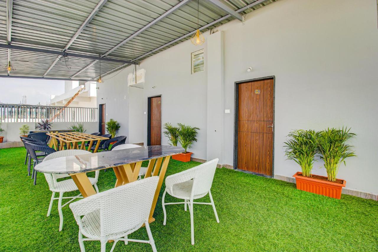 Fabhotel W Grand Suites - Nr Lanco Hills, Manikonda Haydarabad Dış mekan fotoğraf